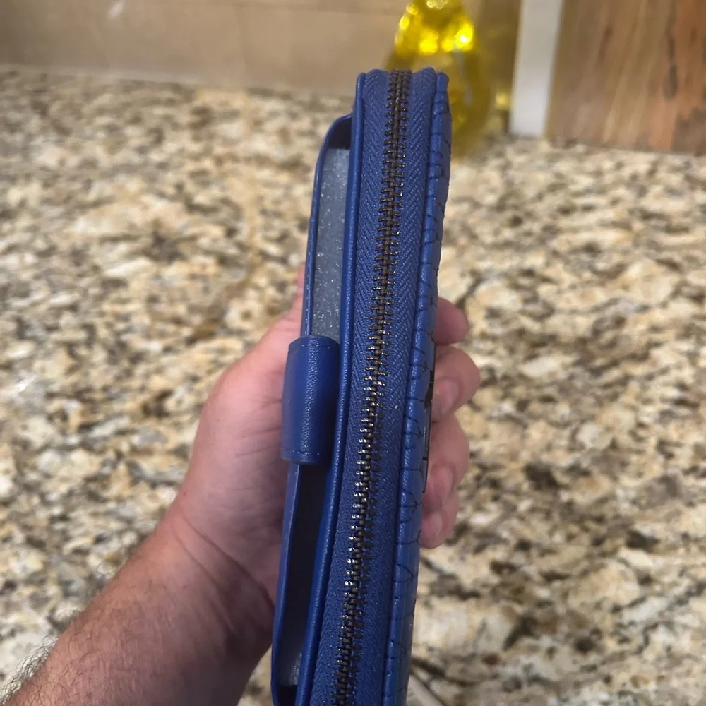 Badgley Mischka Long Wallet Electric Blue Organizer Zip Around 8x4 Brand New - Picture 5 of 11